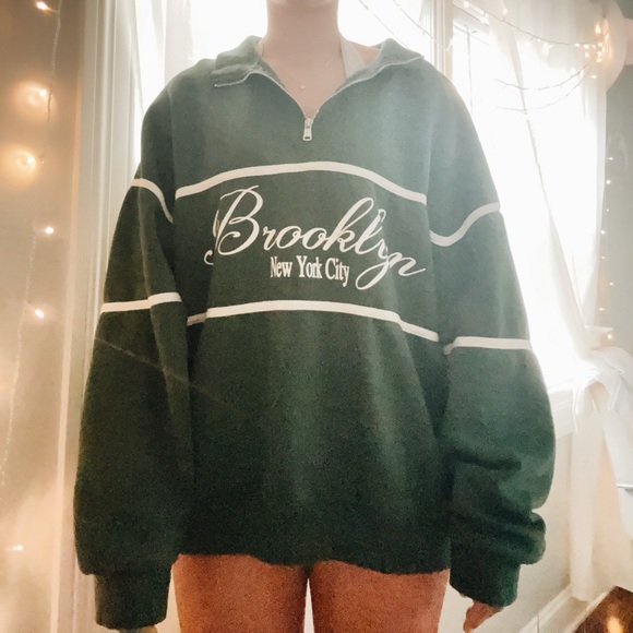GREEN - OVERSIZED - BROOKLYN NEW YORK QUARTER ZIP size: Women’s M - Picture 2 of 2